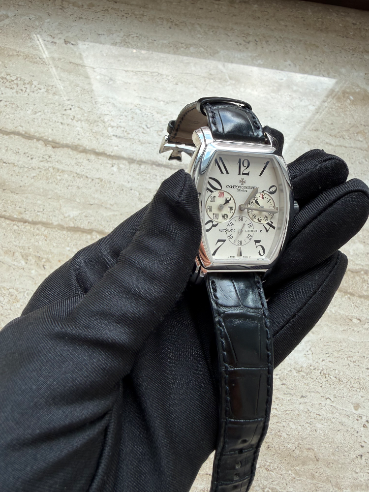 Часы Vacheron Constantin Malte Tonneau Day & Date Royal Eagle 42009/000G-8979