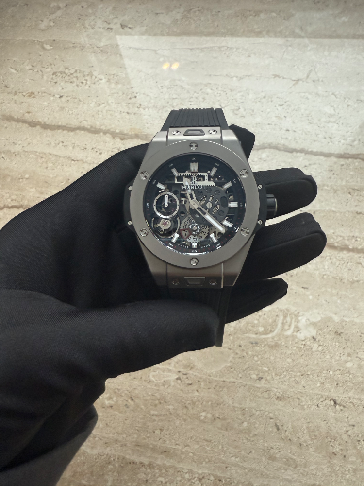Часы Hublot BIG BANG MECA-10 TITANIUM 45mm 414.NI.1123.RX