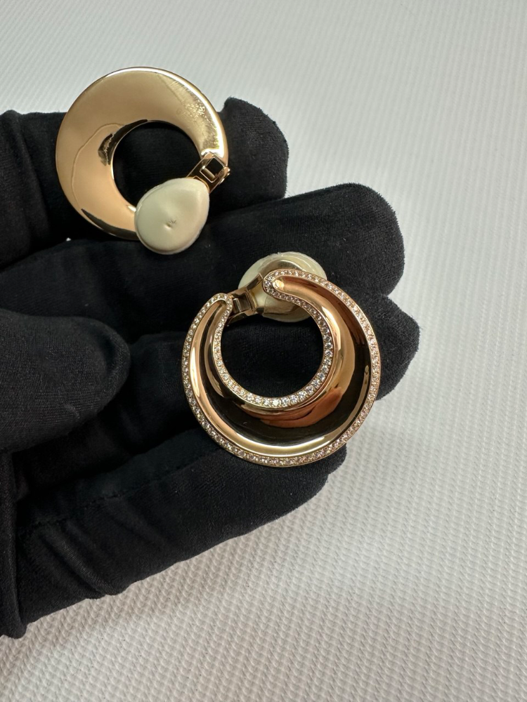 Серьги Chopard IMPERIALE 847866-5002.