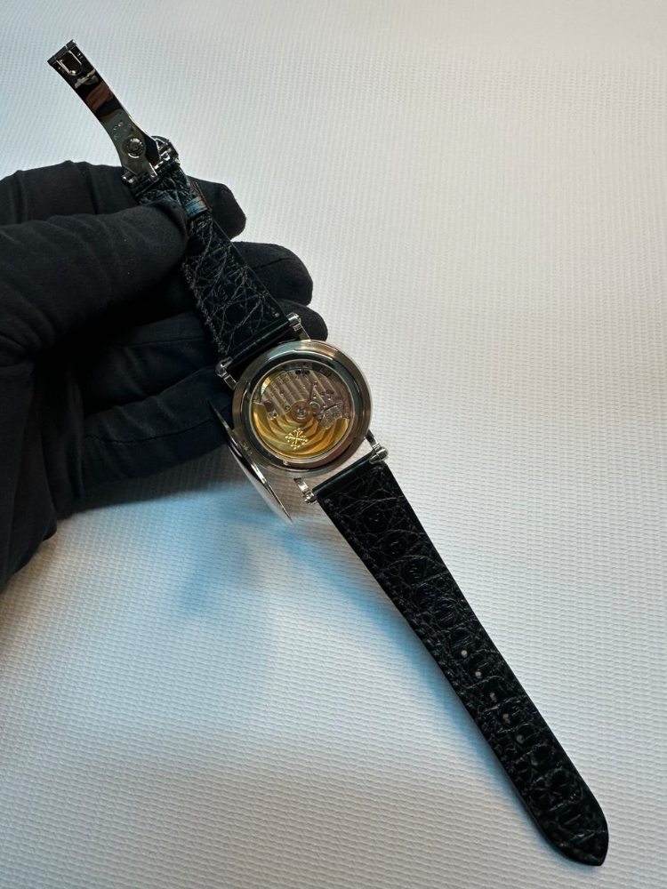 Часы Patek Philippe Calatrava 5153G-001