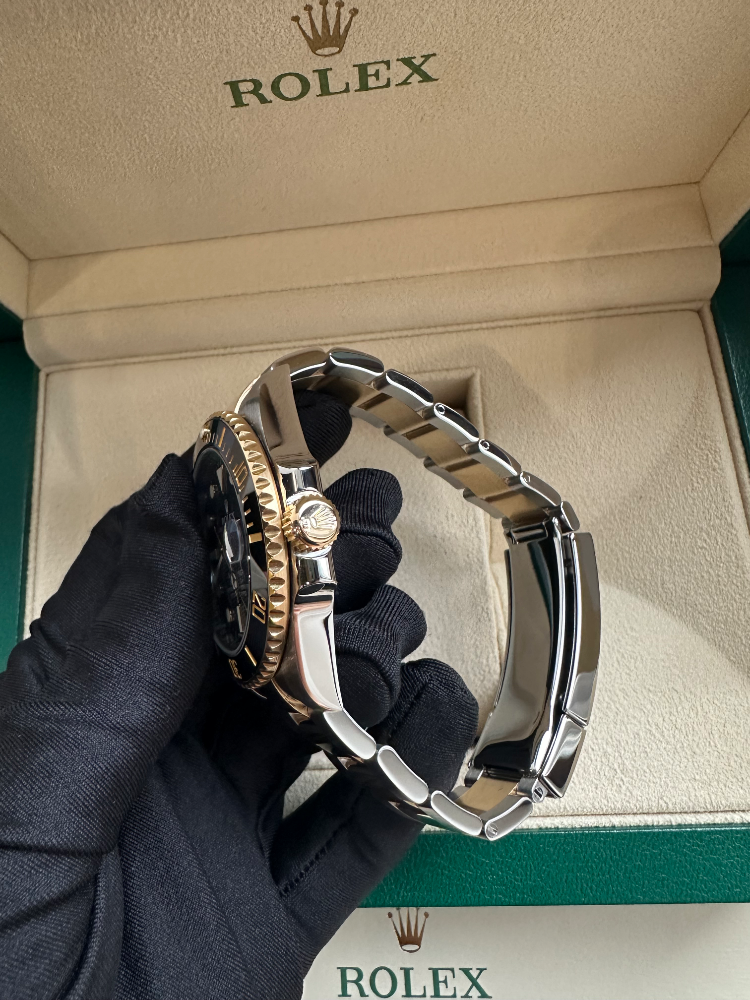 Часы Rolex Submariner Date 41 mm Steel and Yellow Gold 126613LN-0002