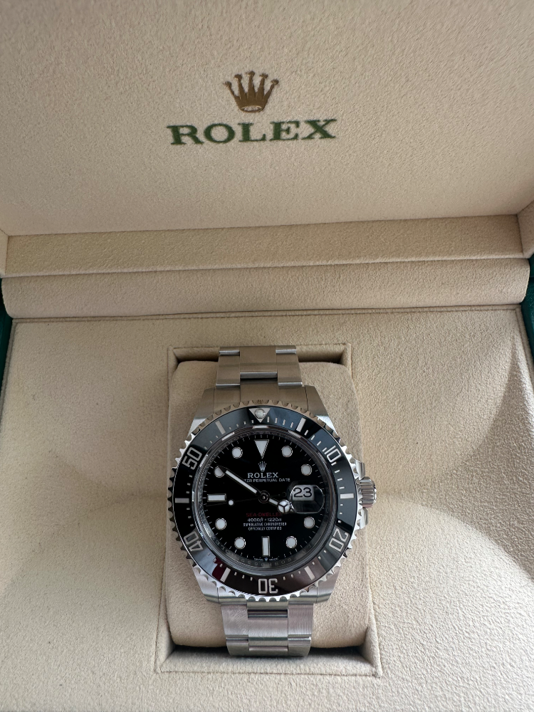 Часы Rolex SEA-DWELLER 126600