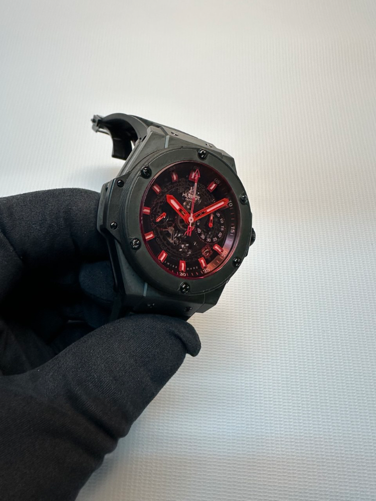 Часы Hublot King Power Red Magic 48 701.CI.1123.GR