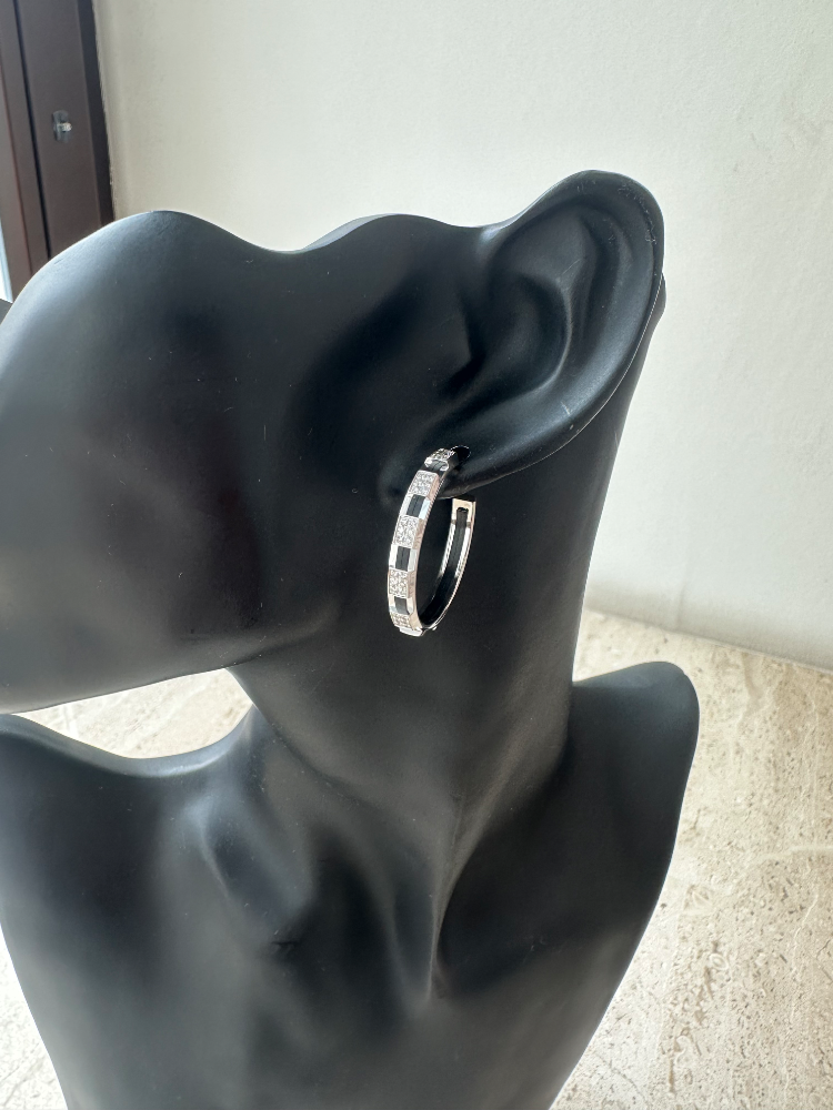 Серьги Chaumet Class One Large Hoop White Gold Diamonds