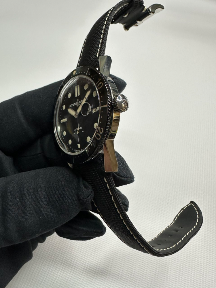 Часы Ulysse Nardin Diver Automatic 42мм 3203-950