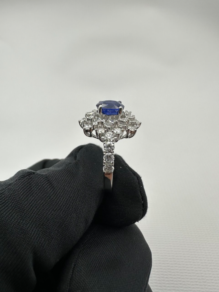 Кольцо RALFDIAMONDS с бриллиантами и сапфиром