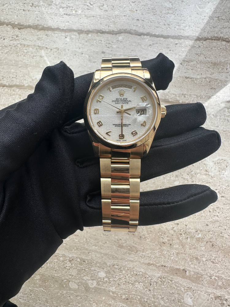 Часы Rolex Day-Date Yellow Gold 36mm 118208