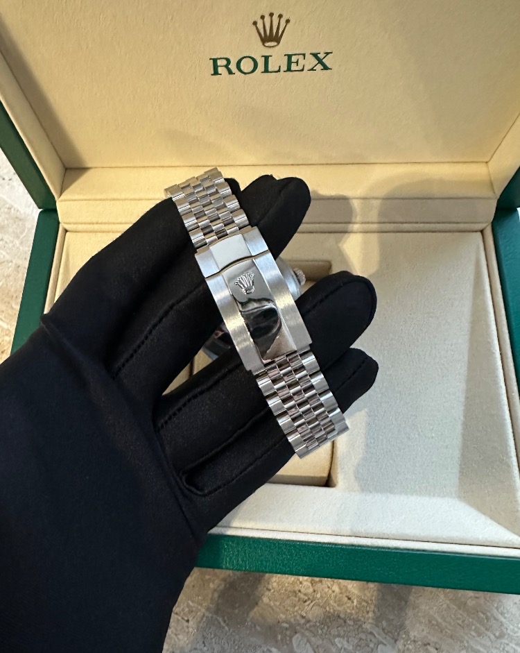 Часы Rolex DateJust Steel 41 mm 126300-0014.