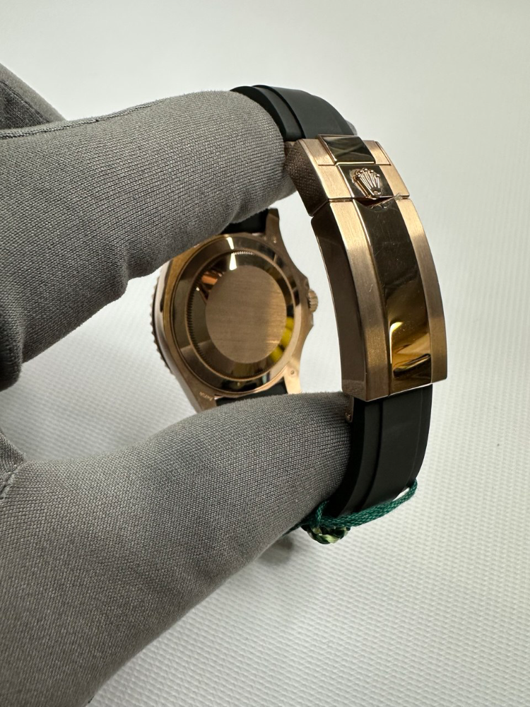 Часы Rolex YACHT-MASTER 40 MM RAINBOW ROSE GOLD