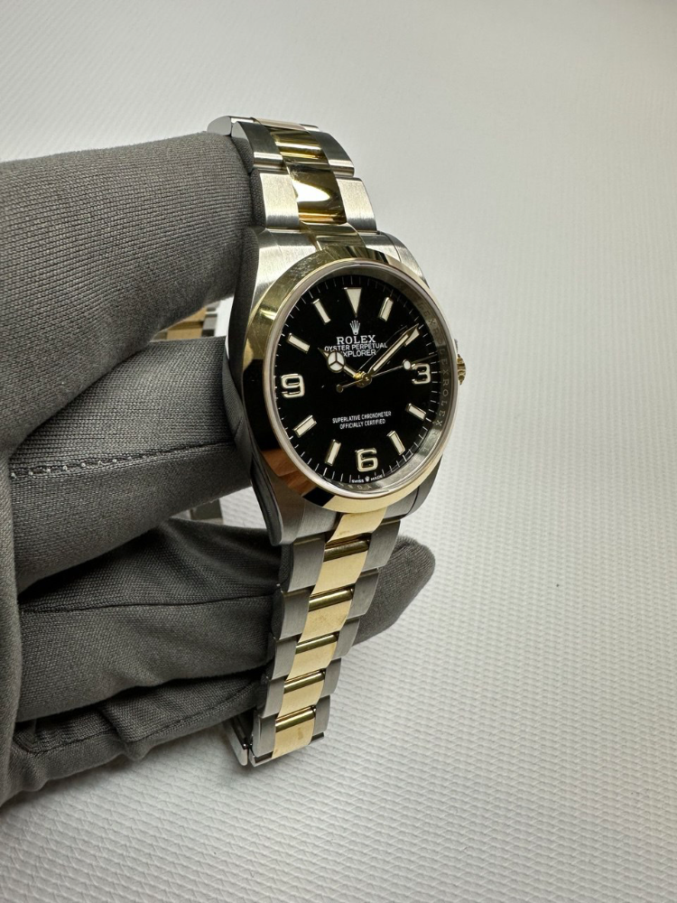 Часы Rolex Explorer 36 mm Steel and Yellow Gold 124273-0001