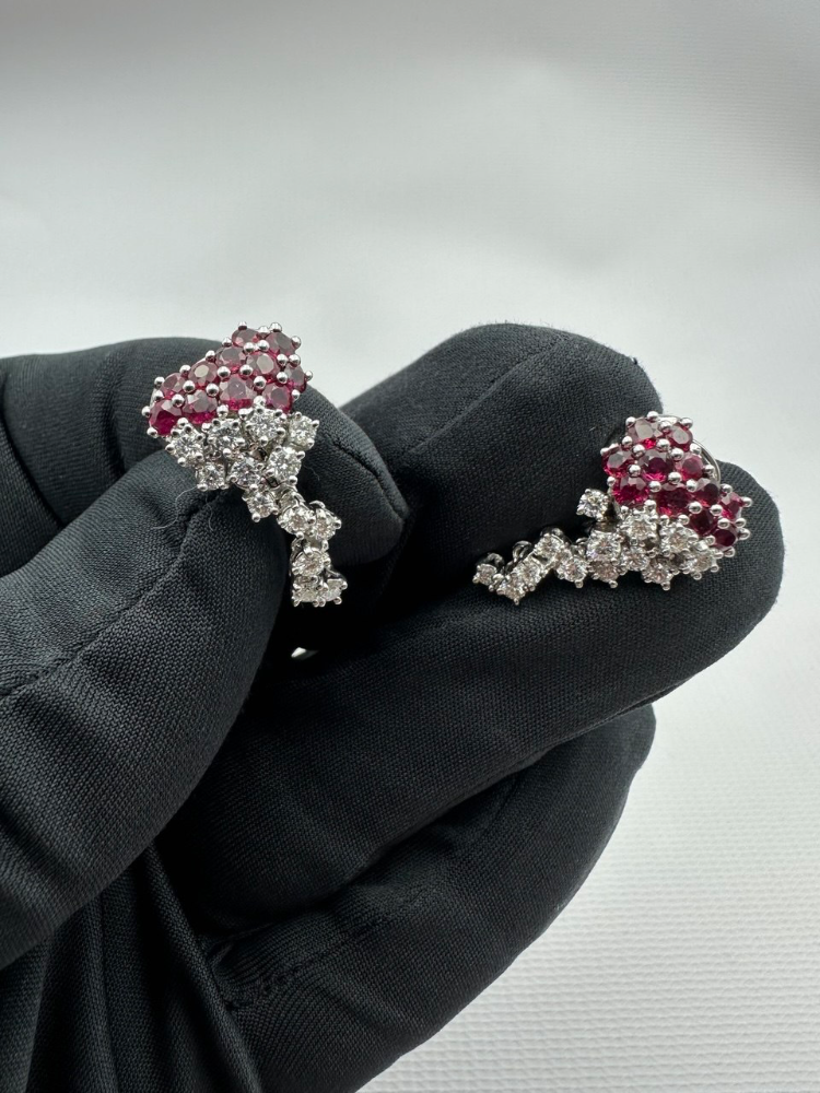 Серьги Damiani Sophia Loren Комплект с бриллиантами и рубинами