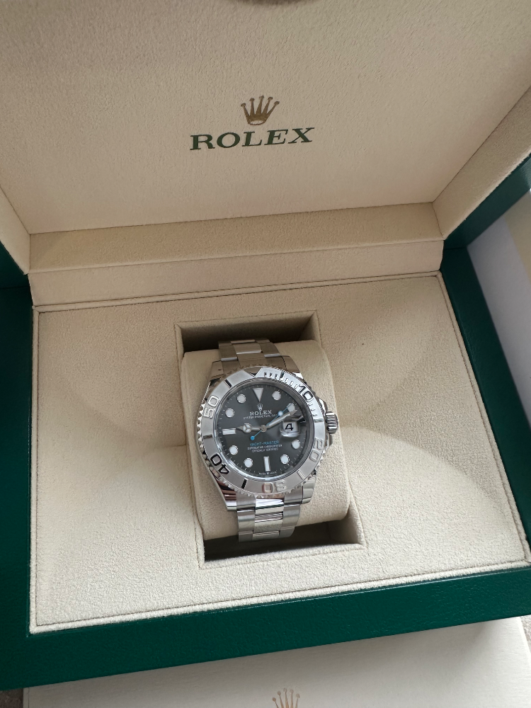 Часы Rolex Yacht-Master 40mm Oystersteel and Platinum 126622-0001