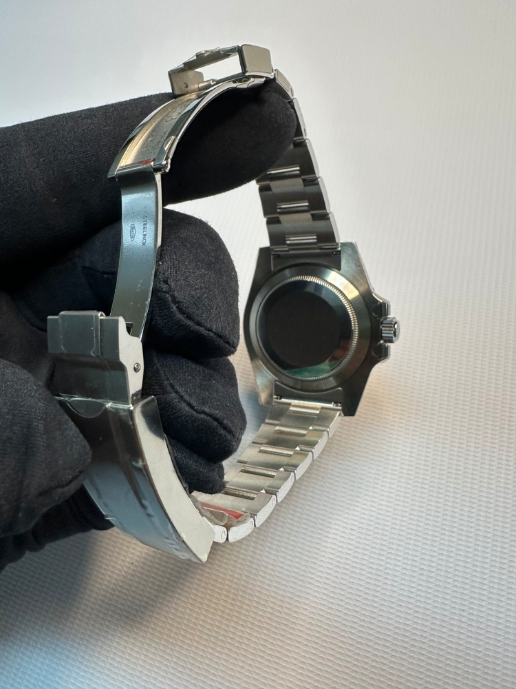 Часы Rolex SUBMARINER DATE 40MM STEEL CERAMIC 116610LV