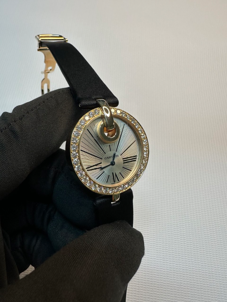 Часы Cartier Captive WG600011