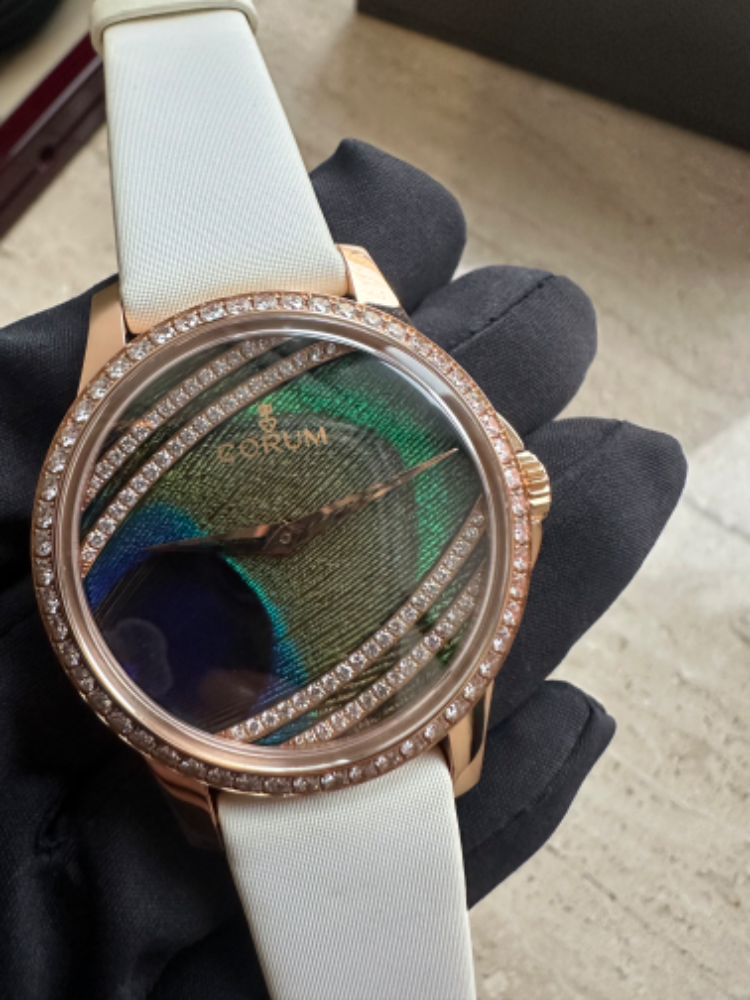 Часы Corum Heritage Artisans Feather Watch 110.601.85/0049 PL92