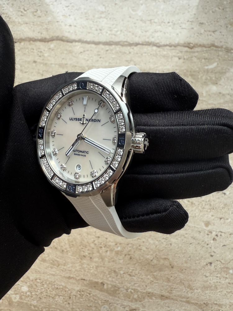 Часы Ulysse Nardin Lady Diver 8163-182B-3/10
