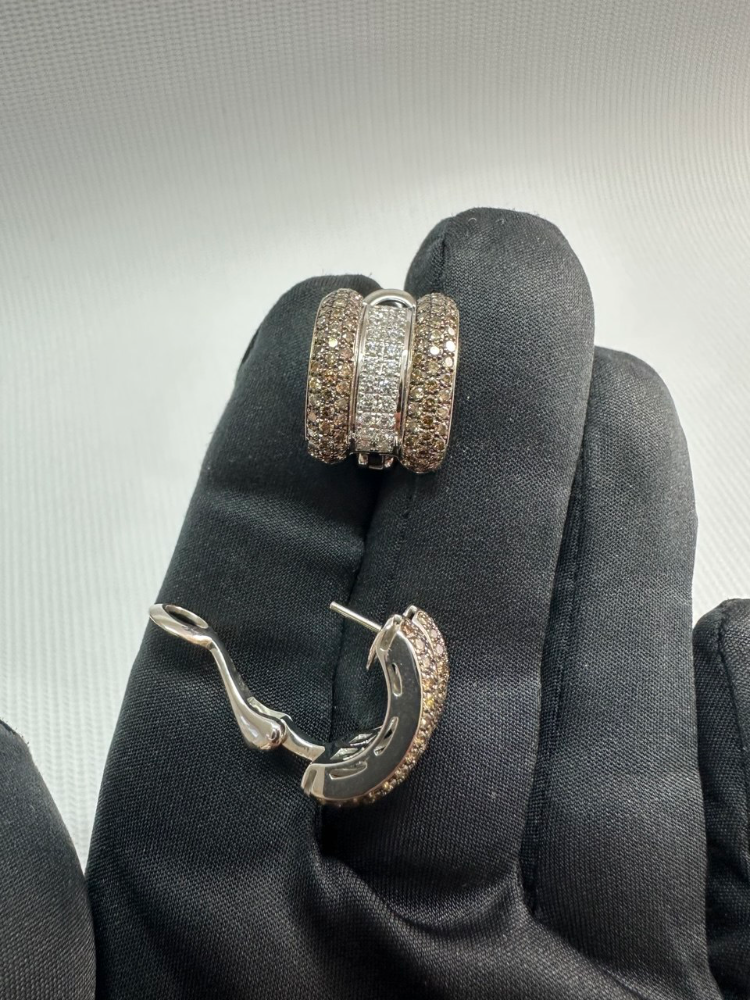 Серьги Chopard Classic Diamonds 846478-1003