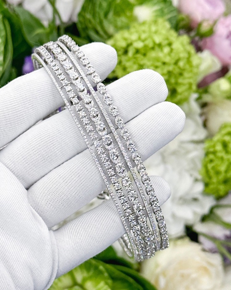 Колье Graff GATEWAY FIVE ROW DIAMOND CHOKER NECKLACE RGN685