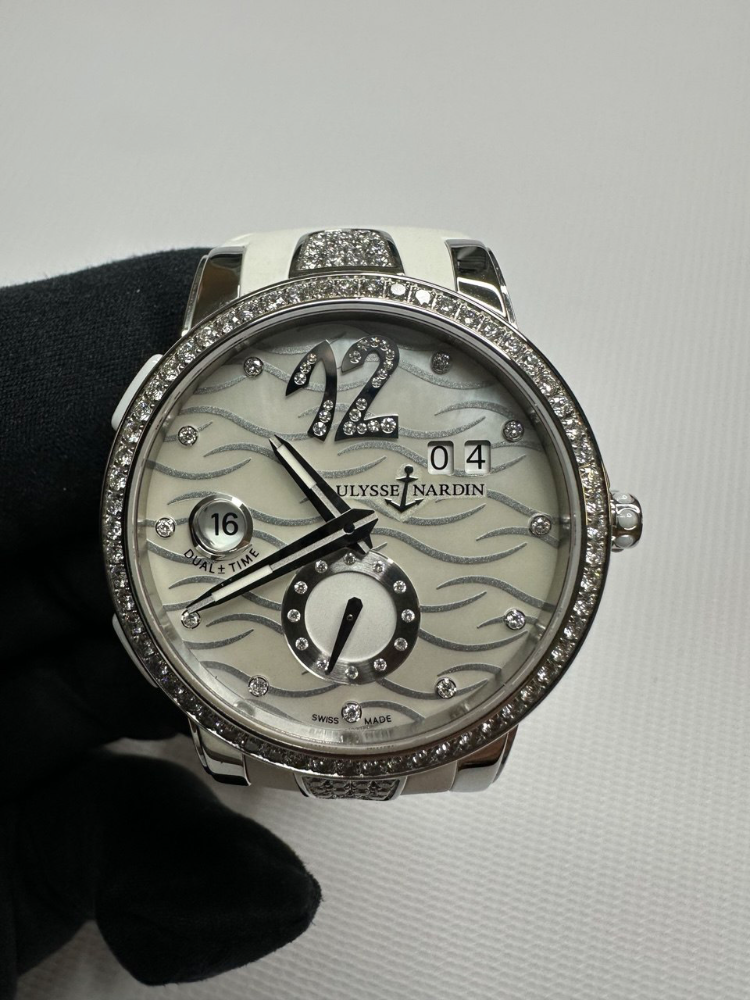 Часы Ulysse Nardin Fctional Executive Dual Time Executive Lady 243-10/691