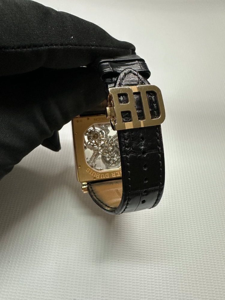 Часы Roger Dubuis GOLDENSQUARE TOURBILLON