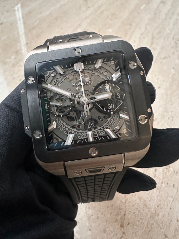 Часы Hublot BIG BANG SQUARE BANG UNICO 42 MM 821.NM.0170.RX
