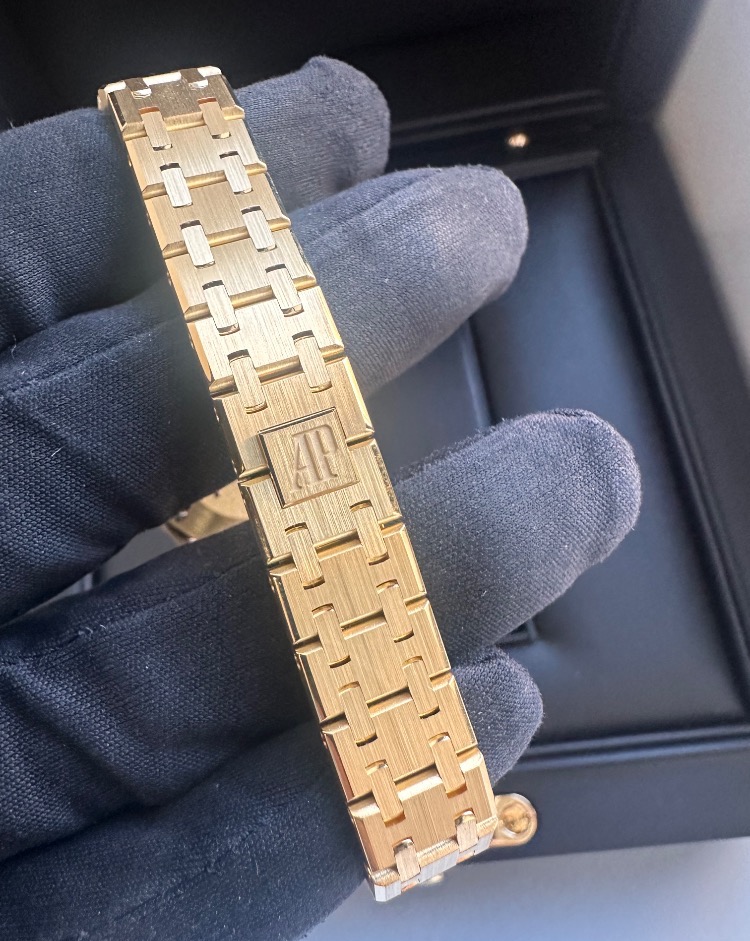 Часы AUDEMARS PIGUET ROYAL OAK MINI 23мм 67630BA.OO.1312BA.03-B