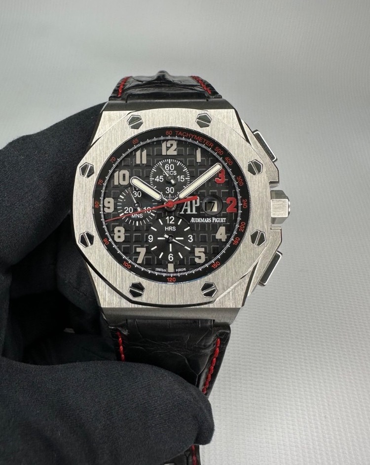 Часы AUDEMARS PIGUET ROYAL OAK OFFSHORE  SHAQUILLE O NEAL CHRONOGRAPH