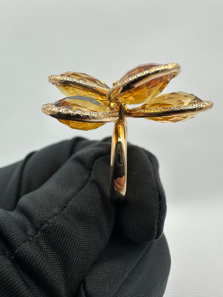 Кольцо No name с цитринами и бриллантами.