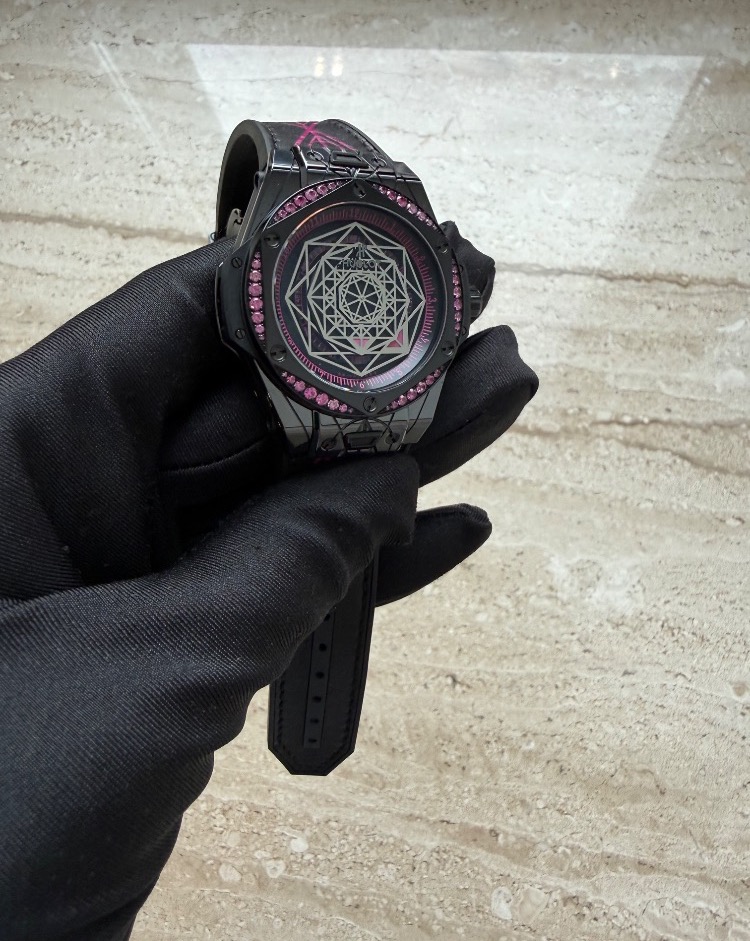 Часы Hublot Big Bang Sang Bleu All Black Pink 39 mm 465.CS.1119.VR.1233.MXM18