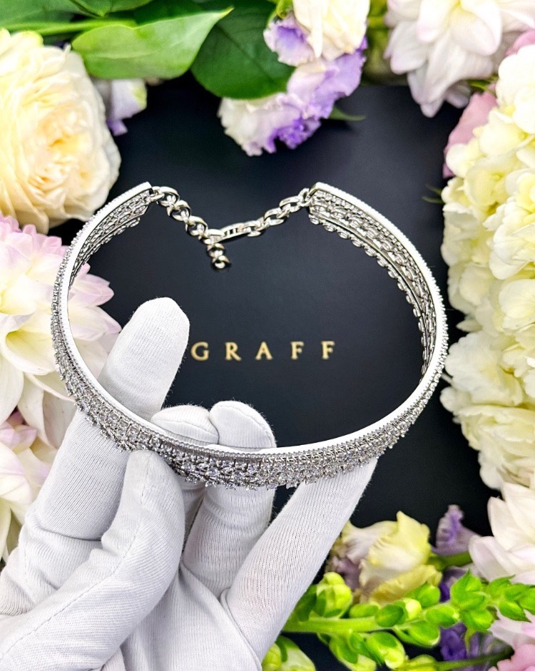 Колье Graff GATEWAY FIVE ROW DIAMOND CHOKER NECKLACE RGN685