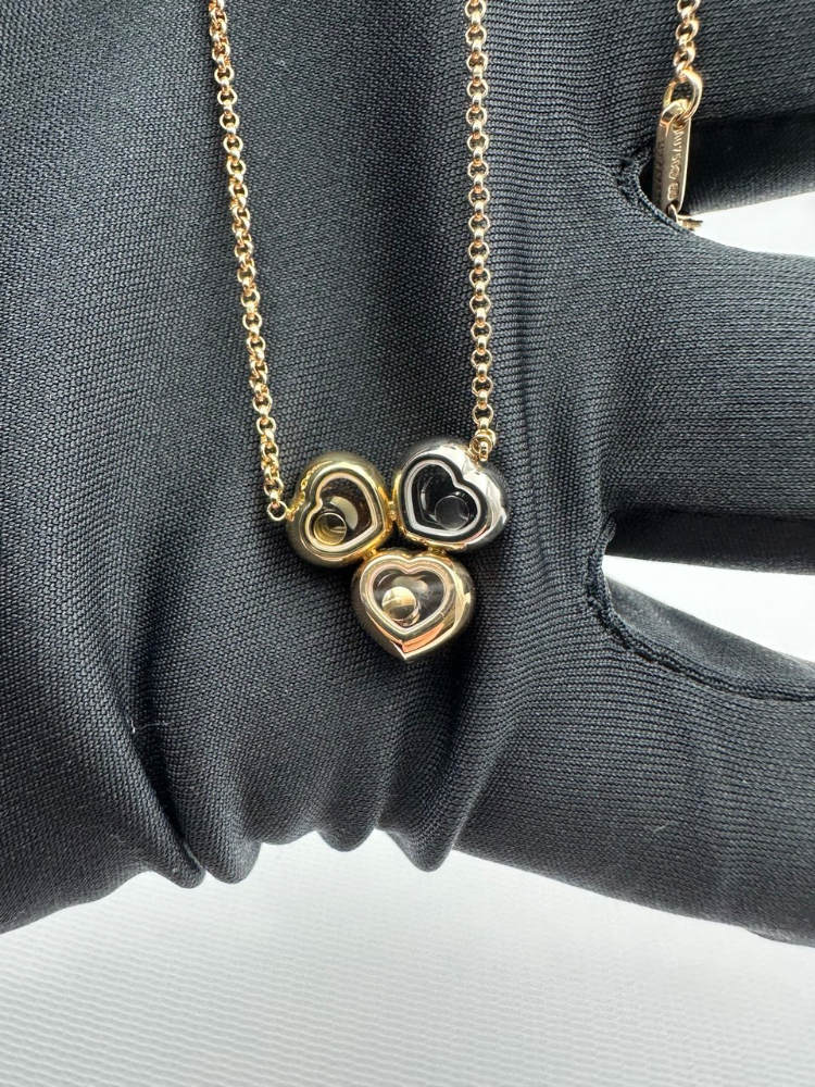 Подвеска Chopard TRILOGY OF HEARTS DIAMOND 819390-9002