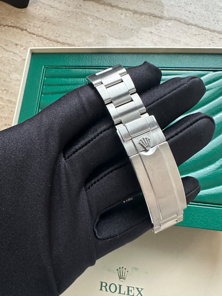 Часы Rolex Submariner Date 40mm Steel Ceramic 116610LV Hulk 