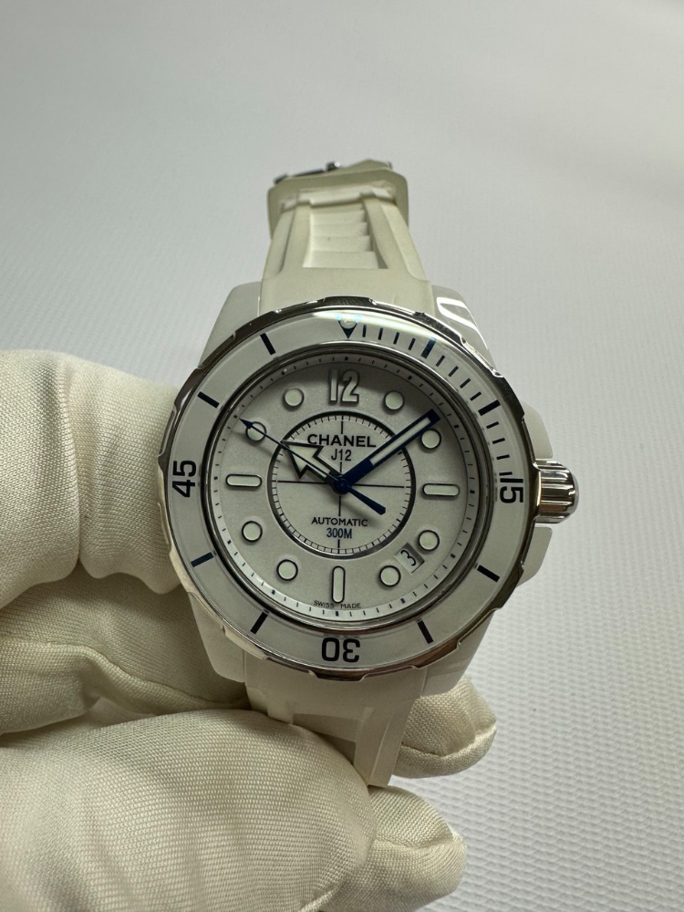 Часы Chanel J12 Marine Valkoinen H2560