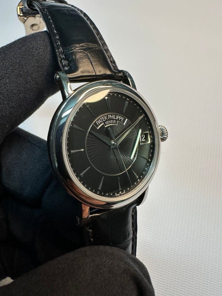 Часы Patek Philippe Calatrava 5153G-001
