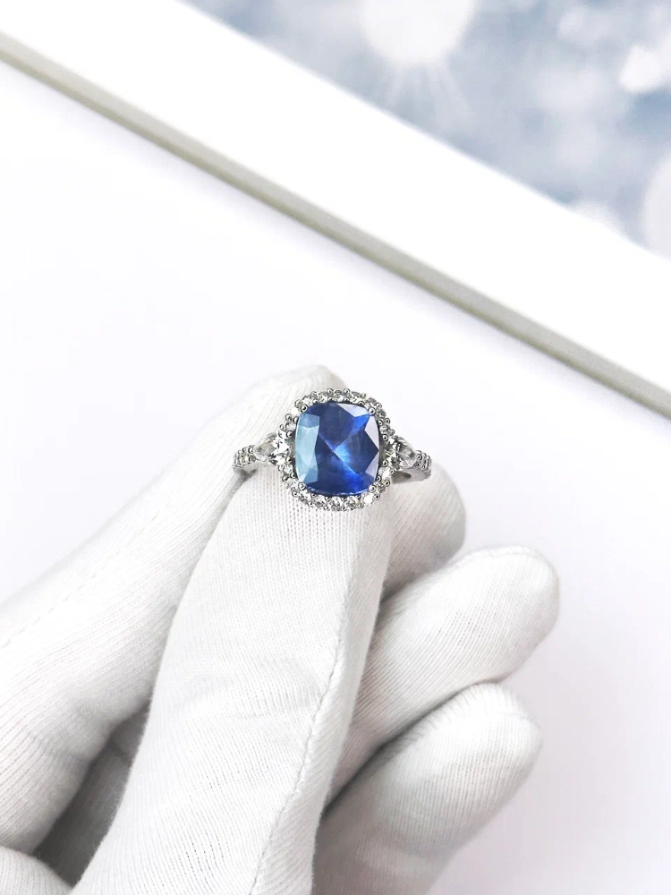 Кольцо VERDI JEWELLERY с сапфиром 3 24ct и бриллиантами.