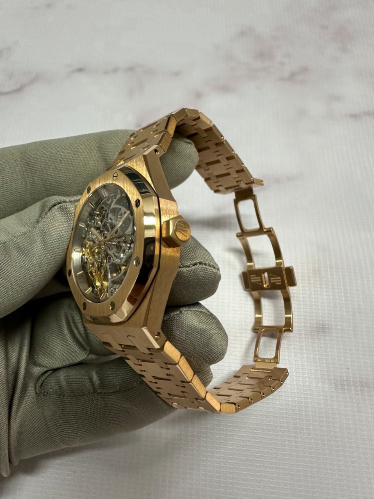 Часы AUDEMARS PIGUET ROYAL OAK С ДВОЙНЫМ БАЛАНСОМ СКЕЛЕТОН 15467OR.OO.1256OR.01