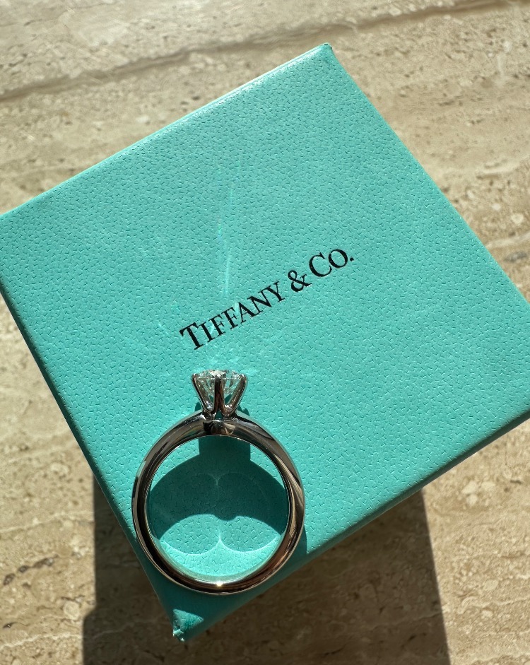 Кольцо Tiffany&Co. Engagement Ring with a Tiffany True Diamond 1 01ct I/VS1