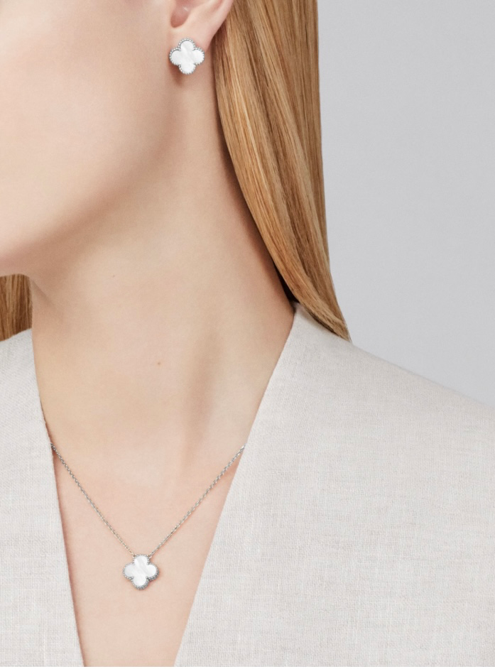 Подвеска Van Cleef & Arpels VINTAGE ALHAMBRA PENDANT VCARF48700