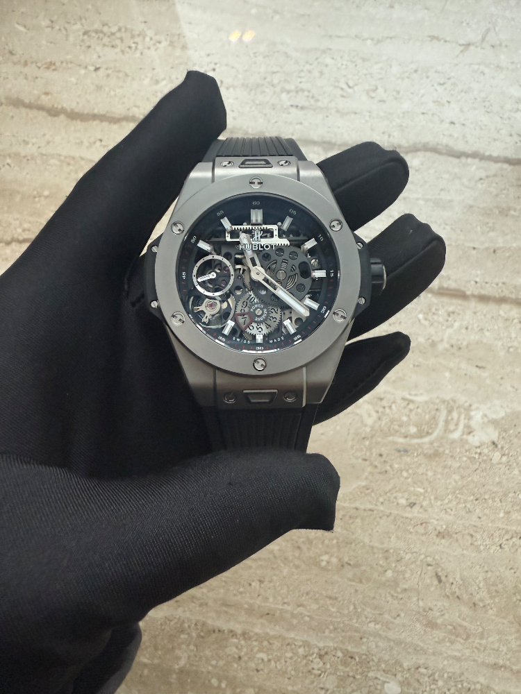Часы Hublot BIG BANG MECA-10 TITANIUM 45mm 414.NI.1123.RX