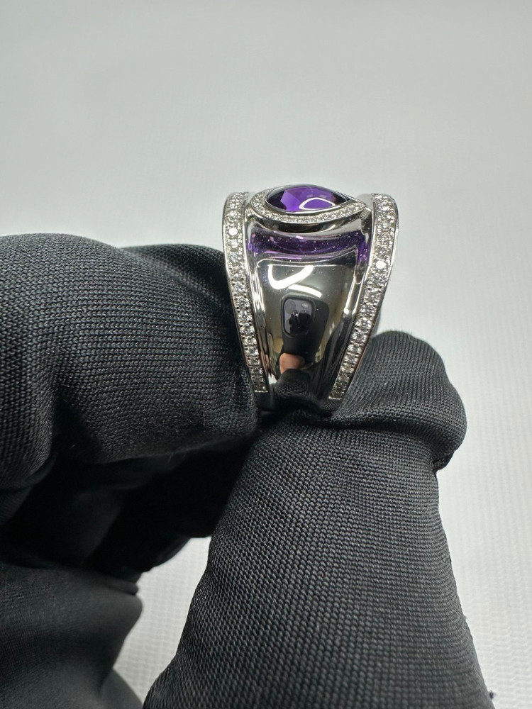 Кольцо Chopard IMPERIALE 827868-1110