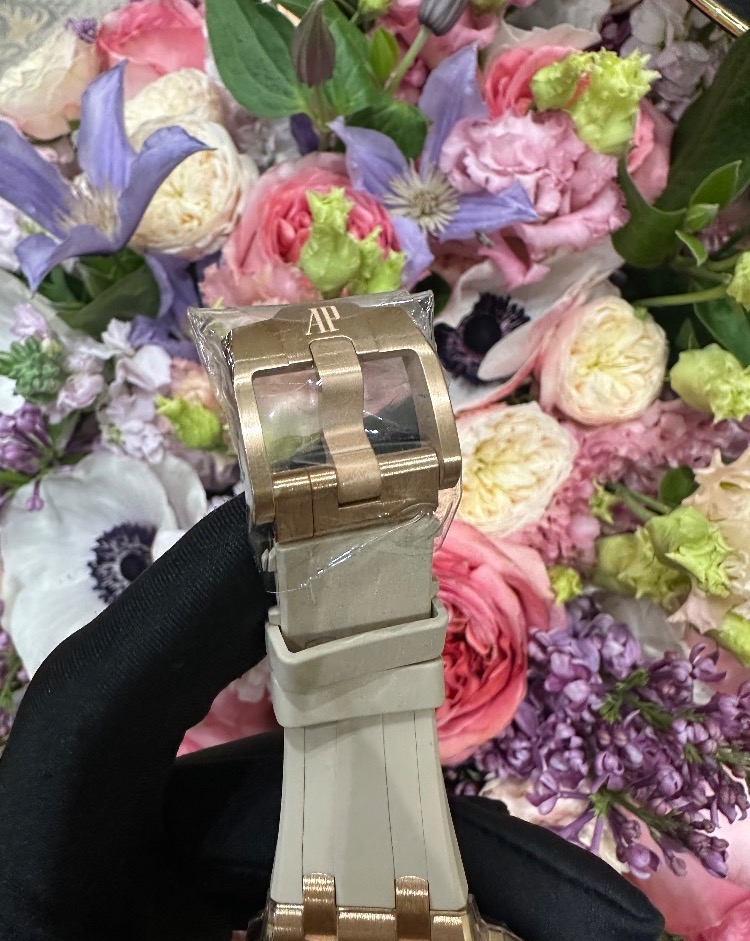 Часы AUDEMARS PIGUET OFFSHORE CHRONOGRAPH 26231OR.ZZ.A085CA.01