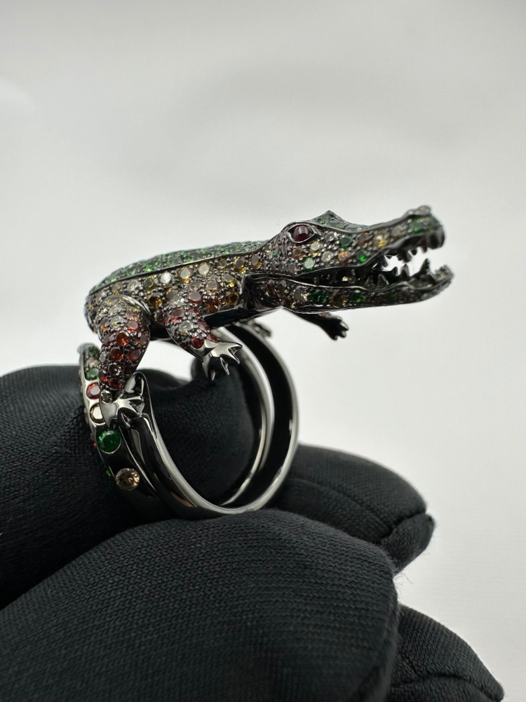 Кольцо Boucheron Animal