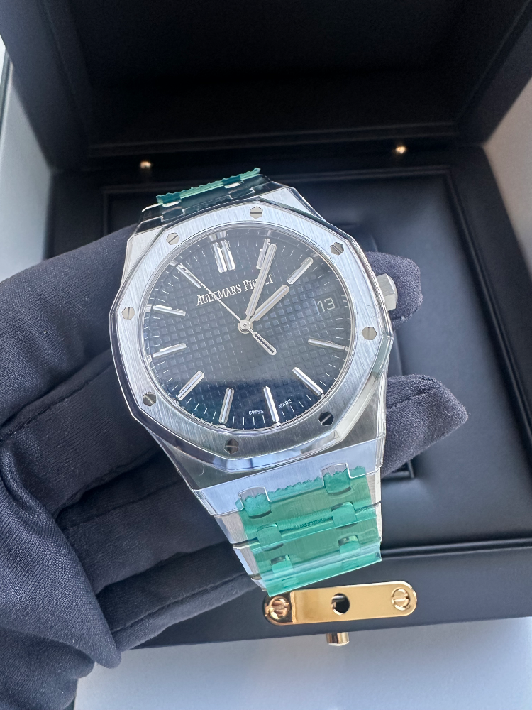 Часы AUDEMARS PIGUET ROYAL OAK SELFWINDING 15510ST.OO.1320ST.06
