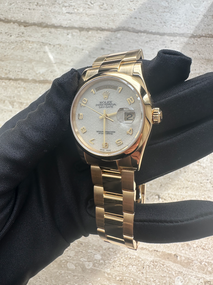 Часы Rolex Day-Date Yellow Gold 36mm 118208