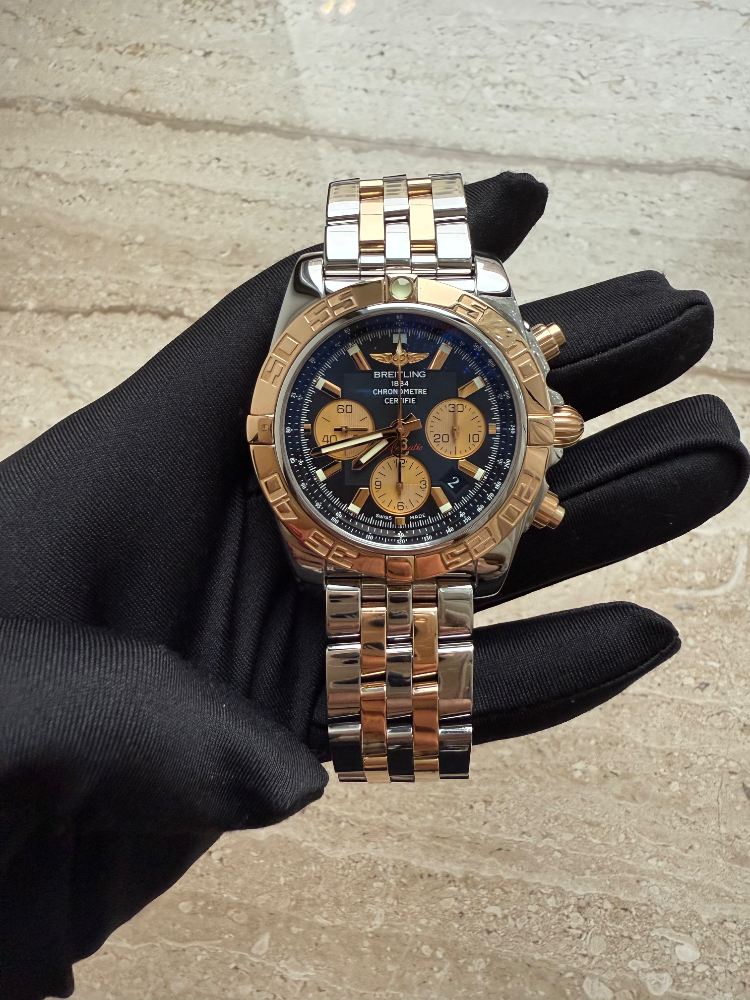 Часы Breitling CHRONOMAT B01 44MM CB011012/B968/375C