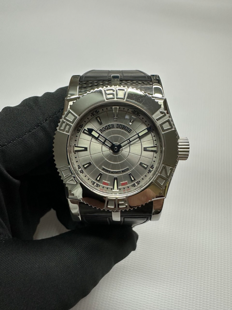 Часы Roger Dubuis EASY DIVER SE46 56 9 3.53