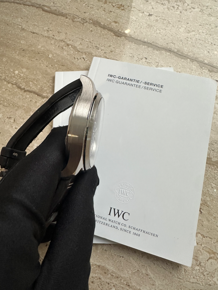 Часы IWC Saint Exupery UTC Pilots IW326102