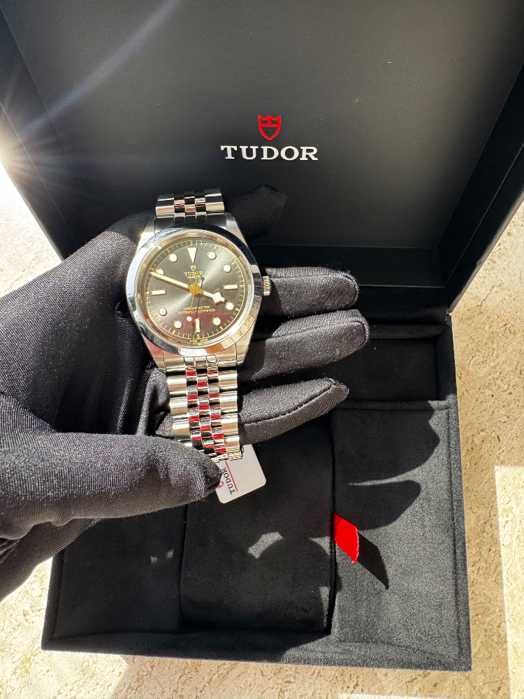 Часы Tudor BLACK BAY ONE 41 M79680-0001