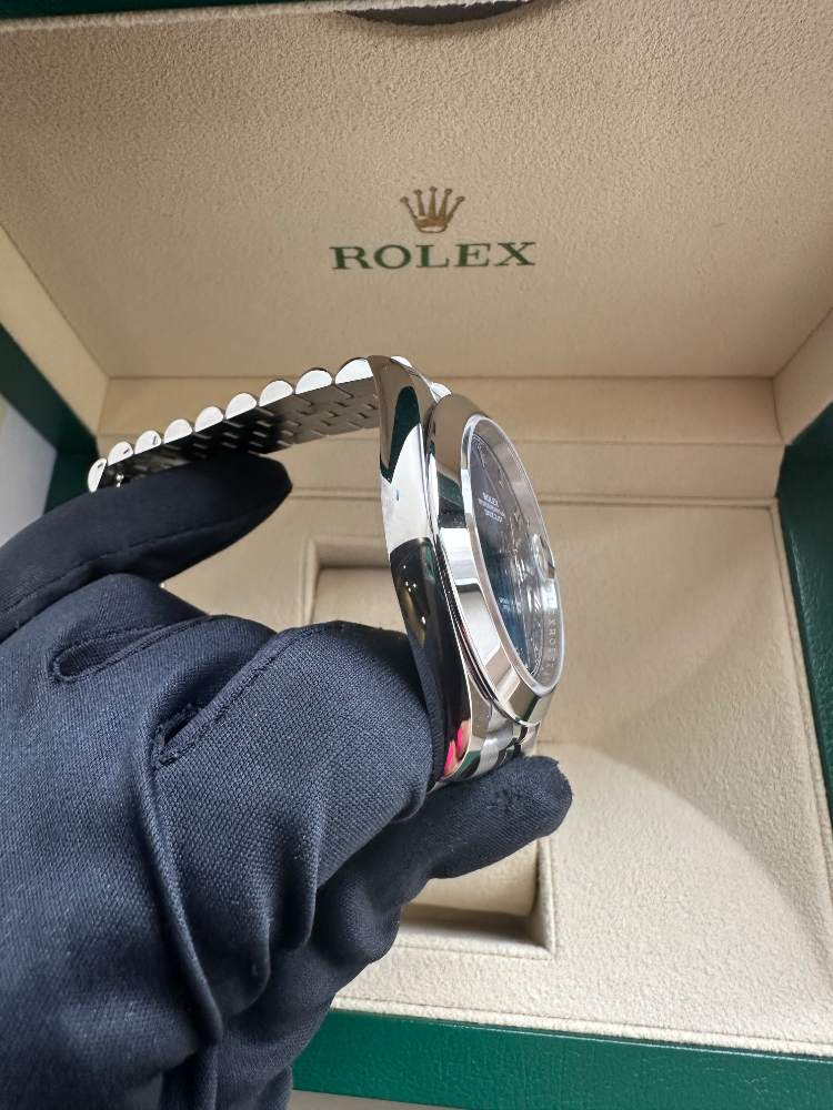 Часы Rolex Datejust 41mm Steel 126300-0018