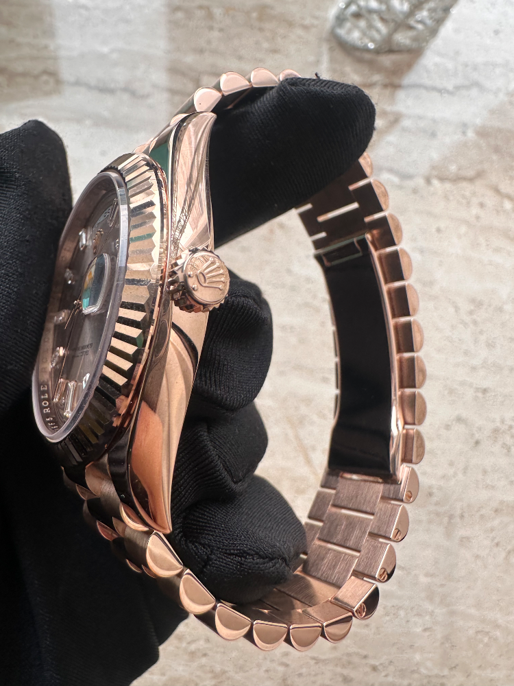 Часы Rolex Day-Data 40mm EVEROSE GOLD 228235-0004